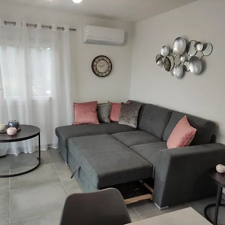 بيت للعطل The House Of The Rising Sun Glífa