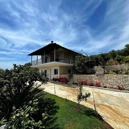 بيت للعطل The House Of The Rising Sun Glífa