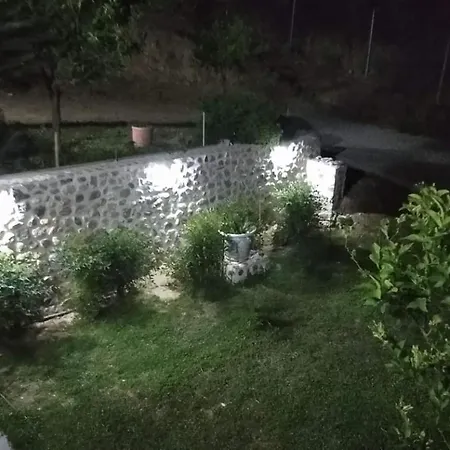 بيت للعطل The House Of The Rising Sun